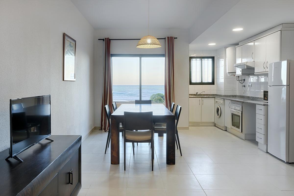 2 Bedrooms, Apartment, Sea View, Balcony or Terrace
