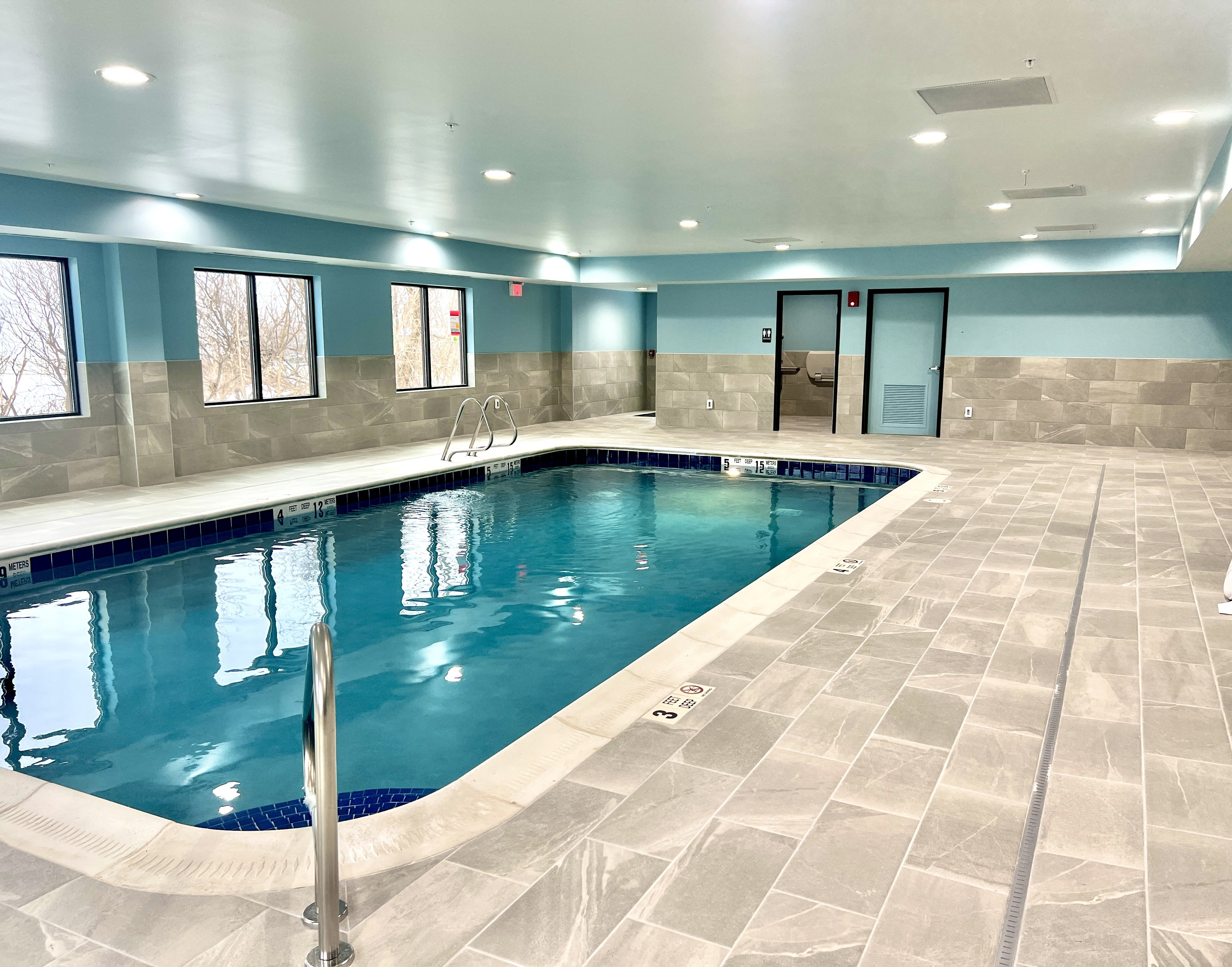 Holiday Inn Express Syracuse-Fairgrounds 37/75