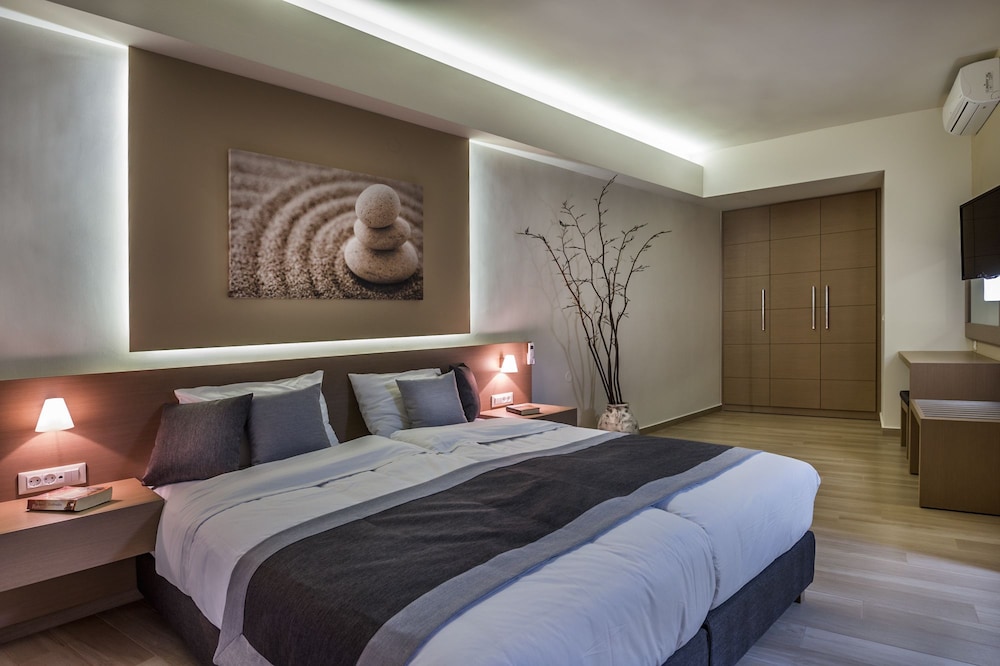 Renieris Hotel 12/75