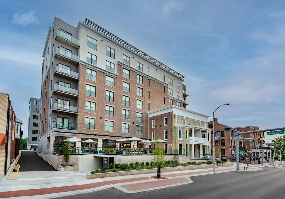 Hyatt Place Newark - Main Street 1/34