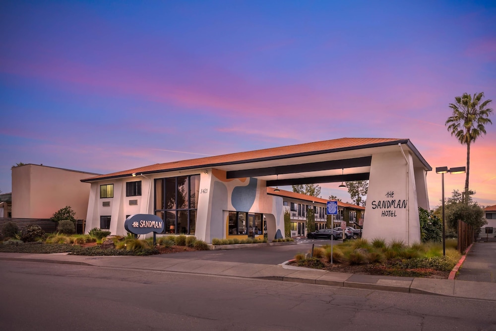 The Sandman Santa Rosa Sonoma, an Ascend Collection Hotel 1/68