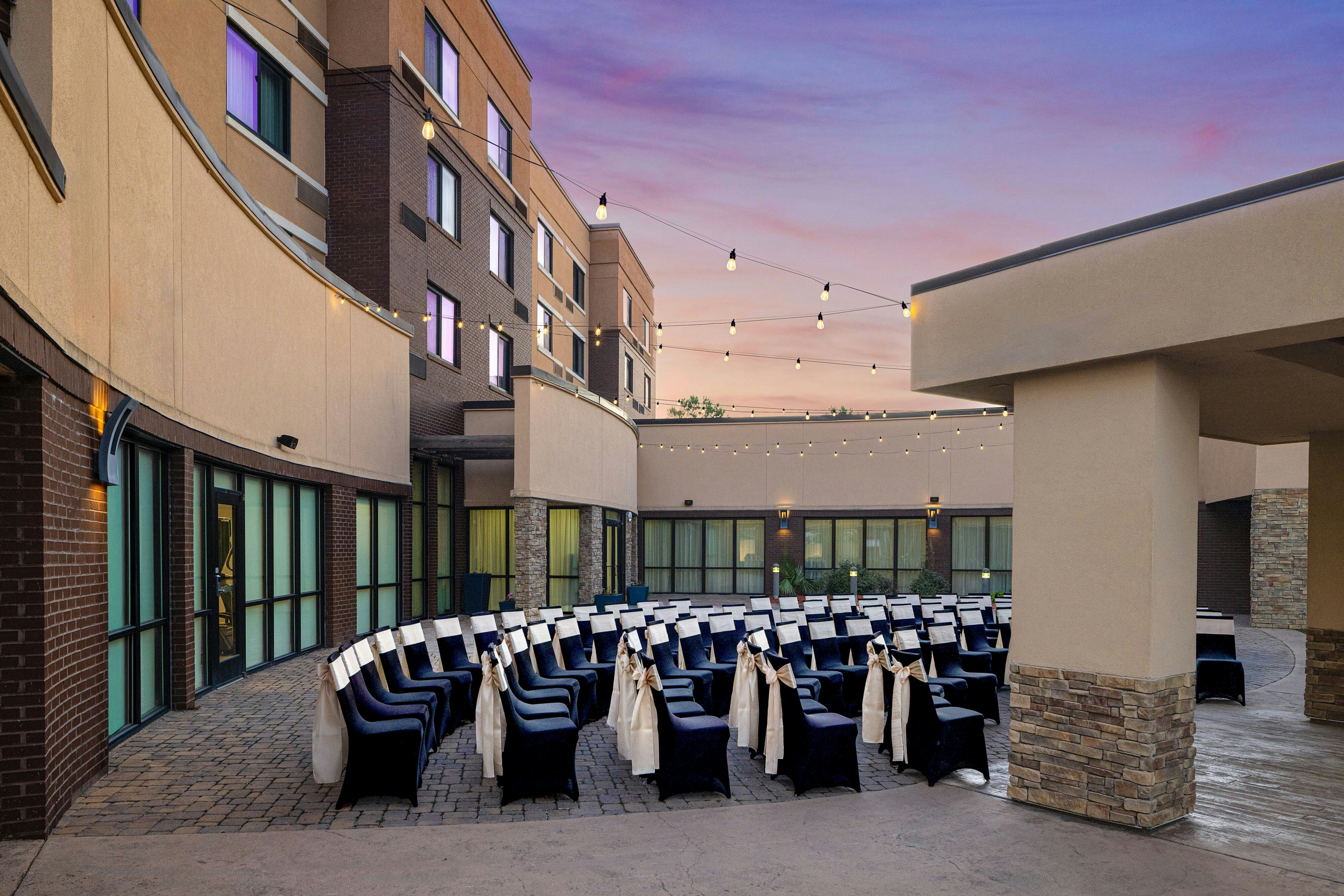 Courtyard Jacksonville 43/53