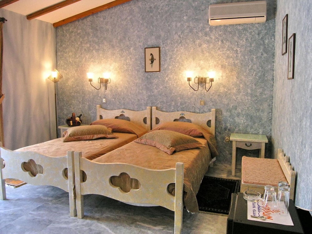MYTILANA VILLAGE(Gera) 26/59