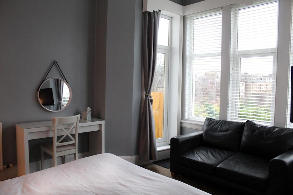 The Woodhouse Hotel 23/34