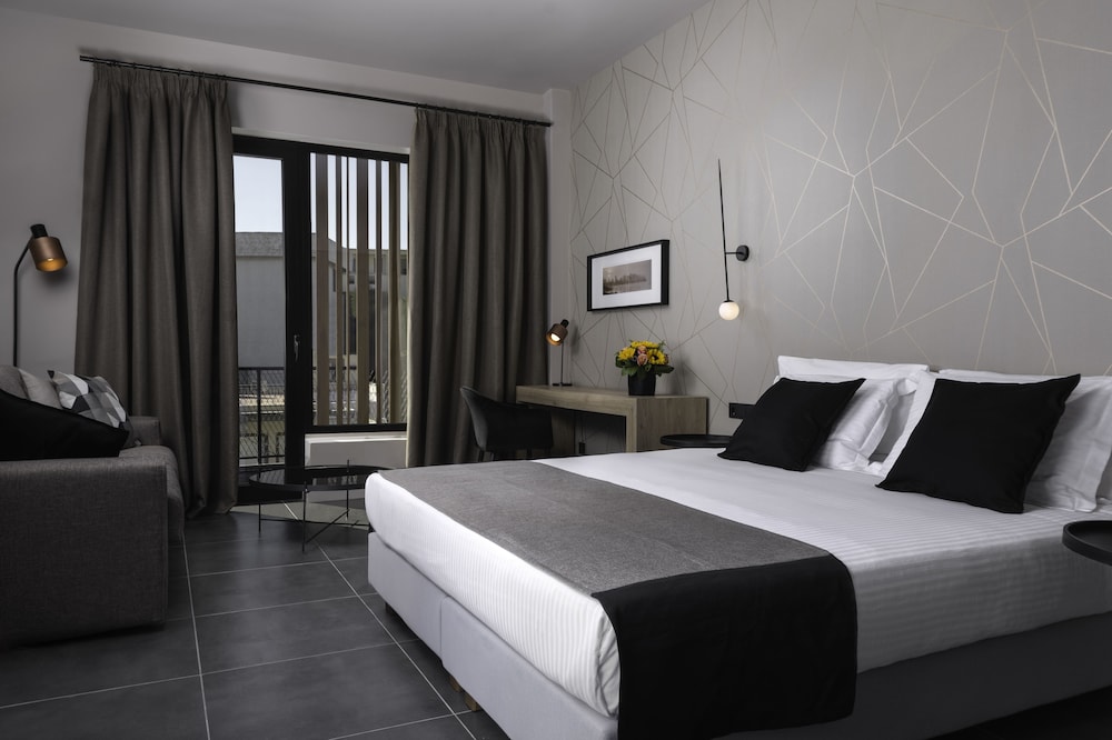 Azur Suites 5/15
