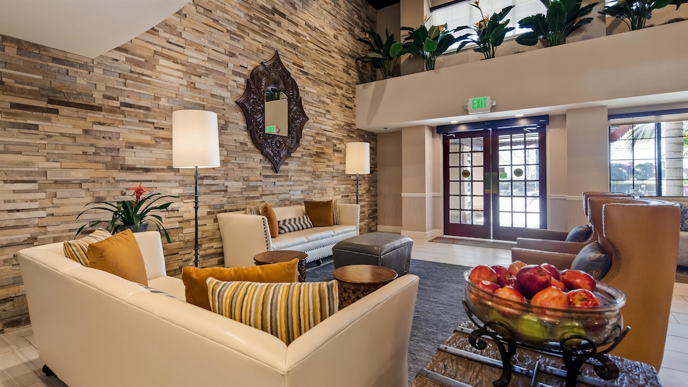 Best Western Plus Carpinteria Inn 26/42