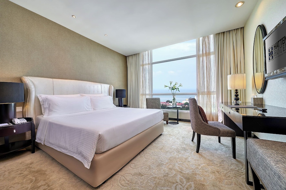 DELUXE, SUITE