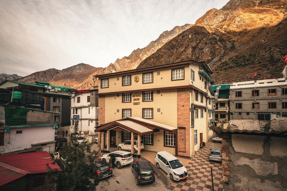 New Hotel Snow Crest 6/50