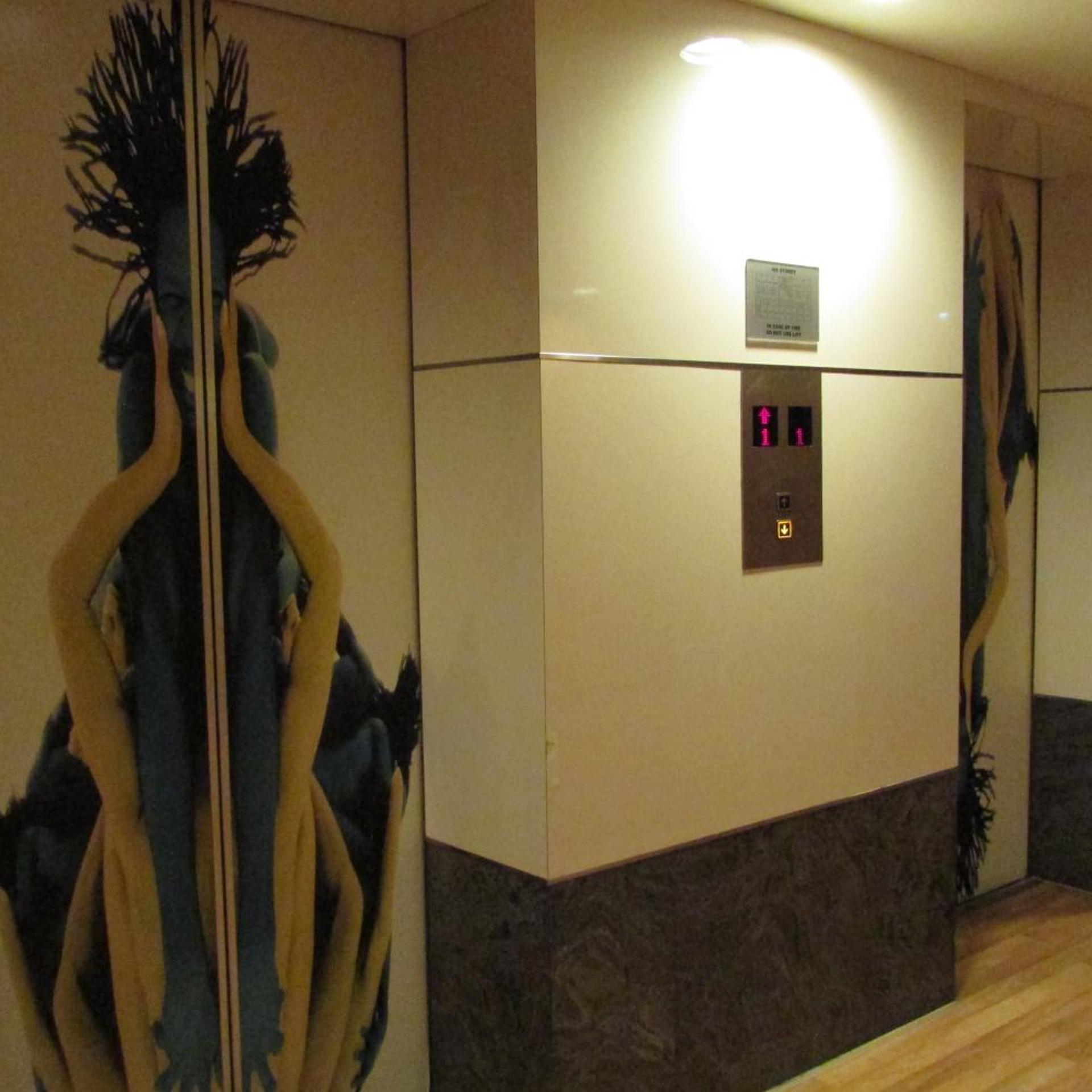 Strand Hotel 38/53