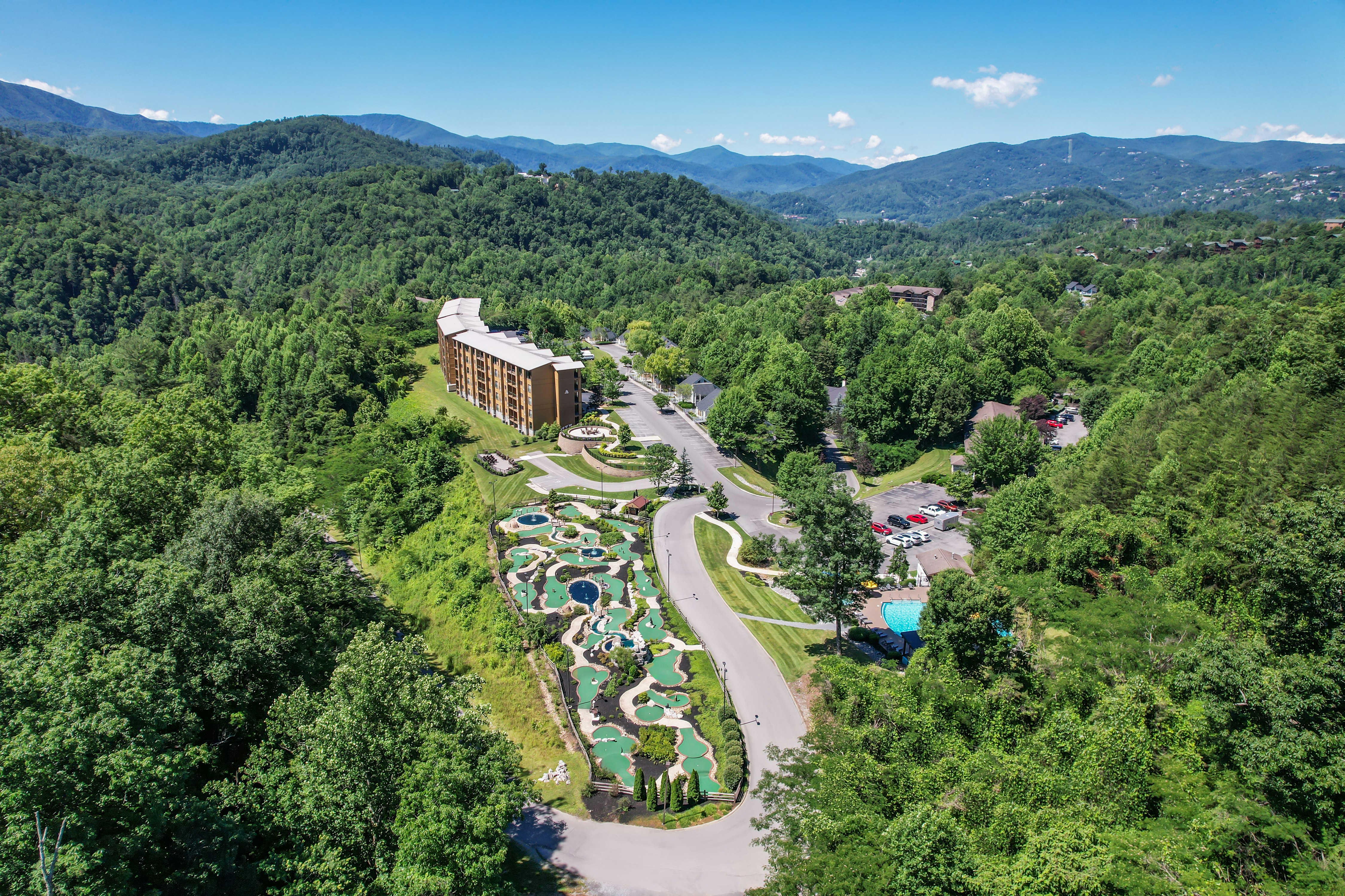 Hilton Vacation Club MountainLoft Gatlinburg 27/42