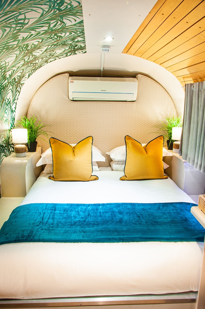 The Grand Daddy Boutique Hotel 24/84