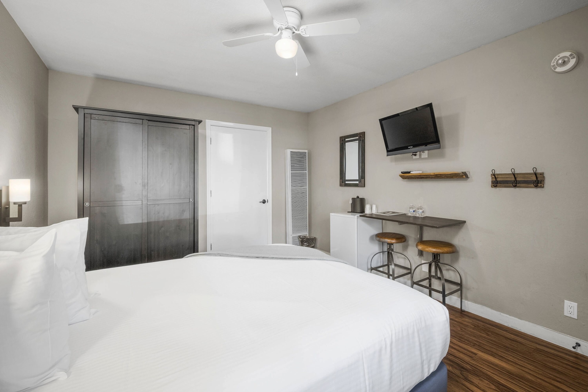 Room, Queen Bed, Accessible