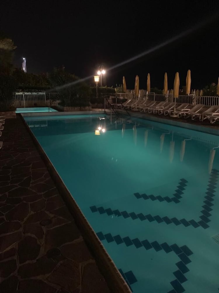 Hotel Majestic 40/70