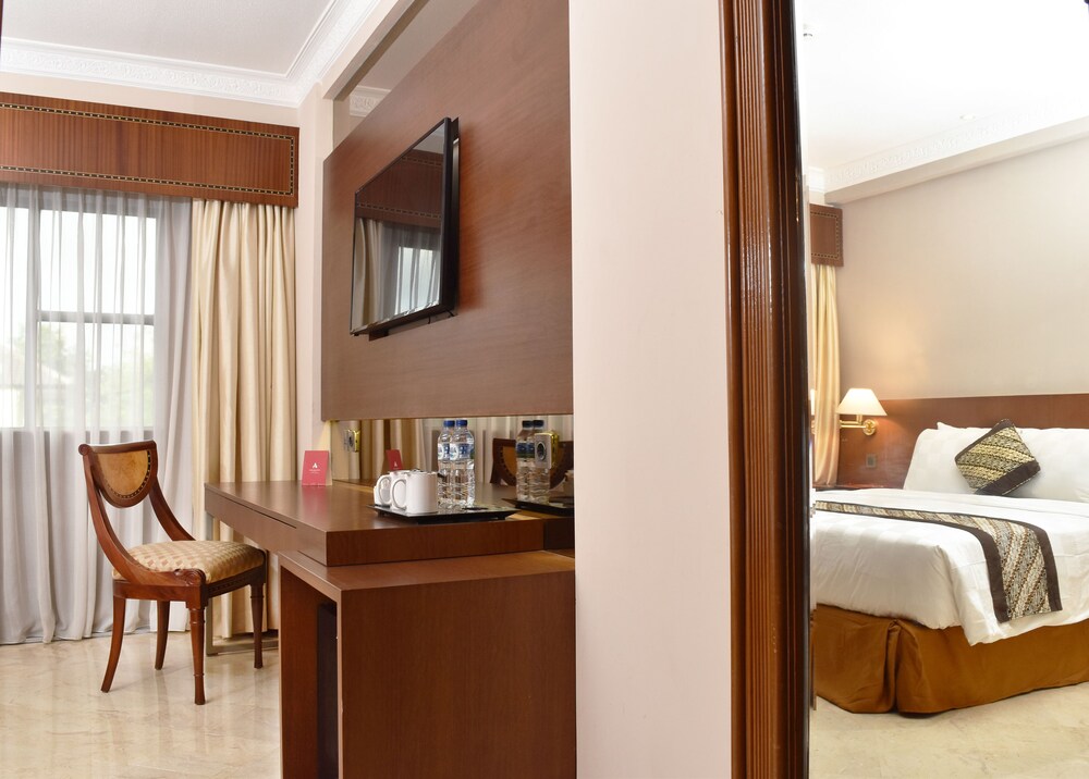 Junior Suite, Studio, Queen Bed