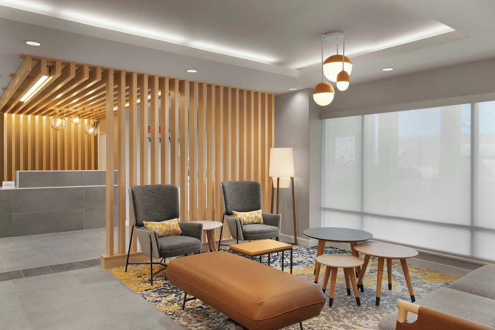 TownePlace Suites by Marriott Crown Point 20/26