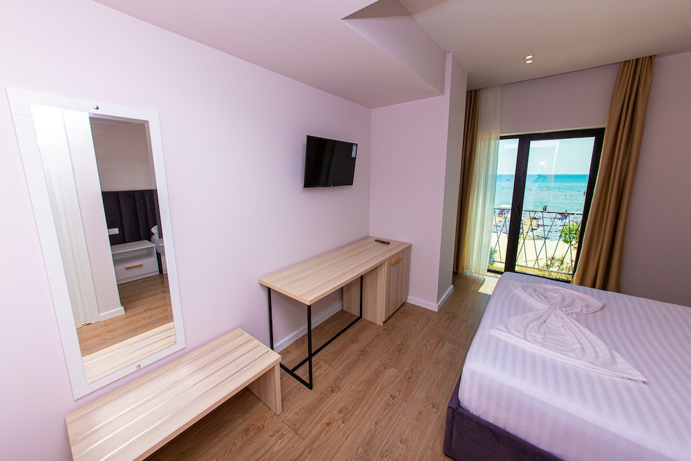 Hotel Alion 7/48