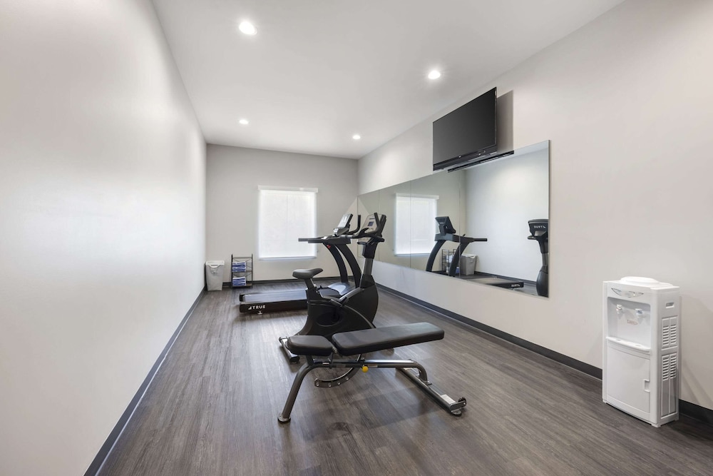 Quality Inn and Suites Joelton Nashville, TN 33/44
