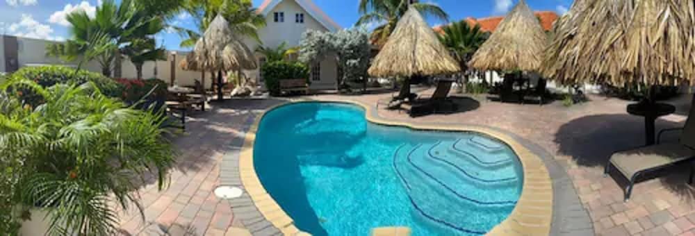 ARUBA TROPIC APARTMENTS 28/31