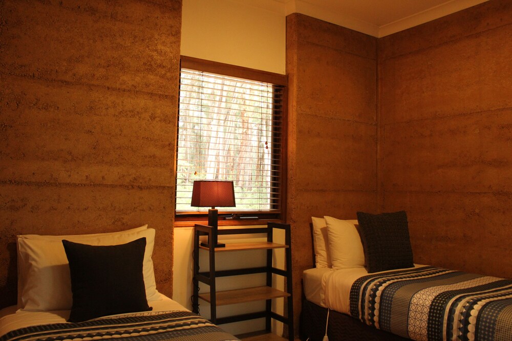 MARIMA COTTAGES 26/58