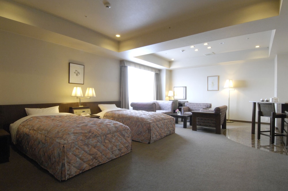 Karuizawa Club Hotel Karuizawa 1130 9/50