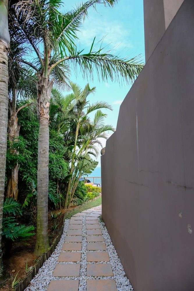Beach Retreat Guest House 26/39