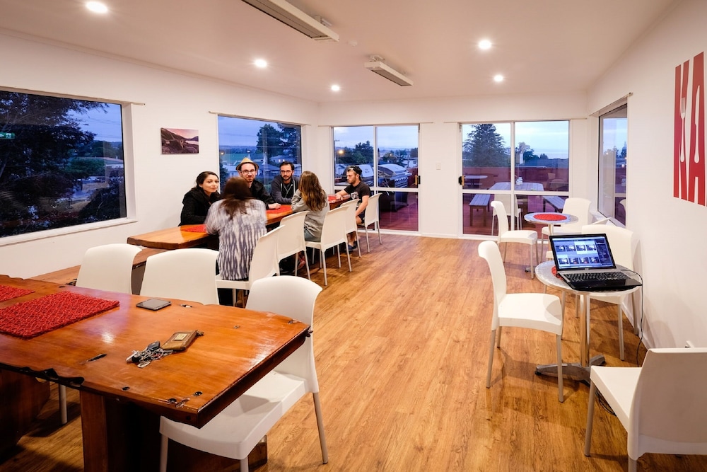 Haka House Taupo 35/50