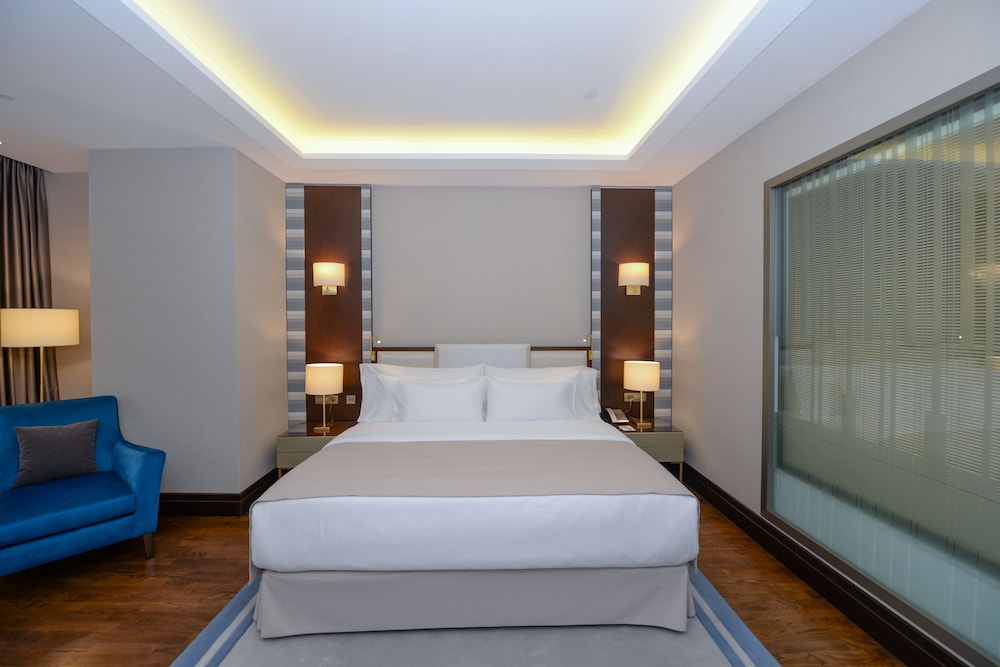 Barcelo Istanbul 16/64