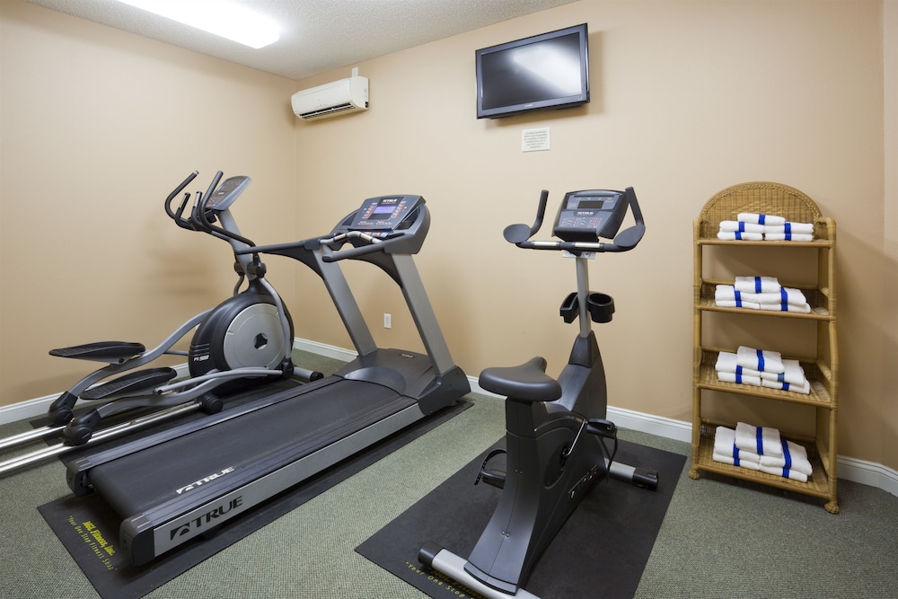 Grandstay Residential Suites Hotel - Sheboygan 32/69