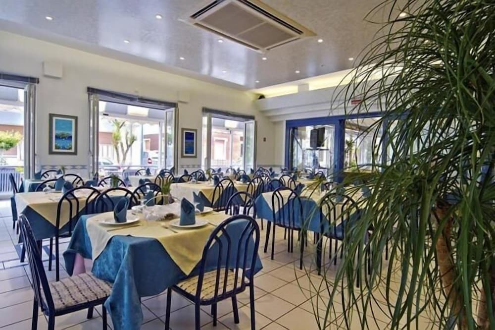 Vienna Hotel 32/46