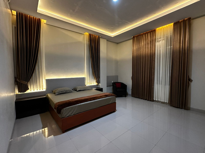 Grands Orchid Hotel 4/11