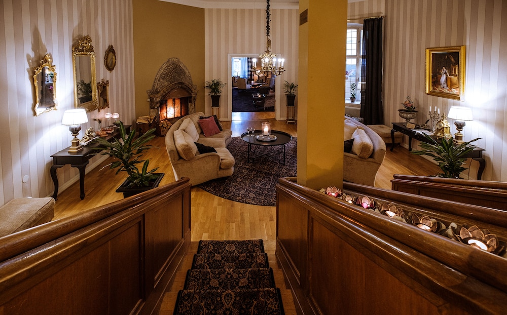 Badhotellet 32/50