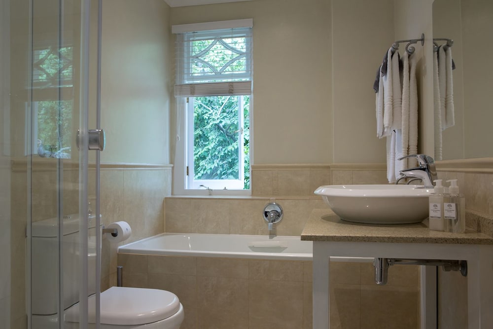 Summerwood Guest House 33/44