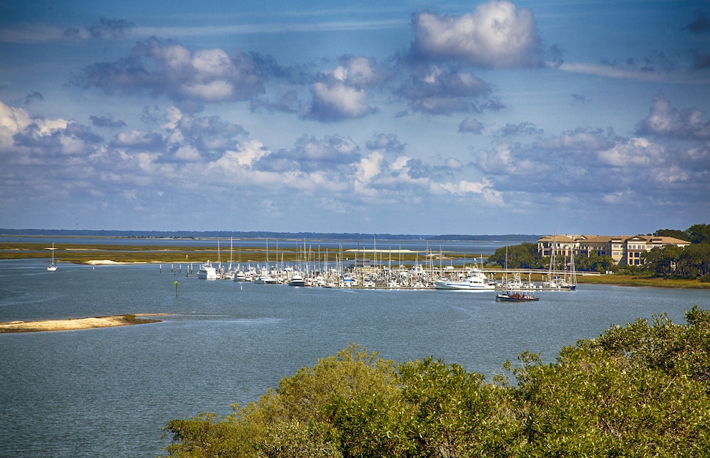 Bluewater Resort And Marina By Spinnaker Resorts 45/55