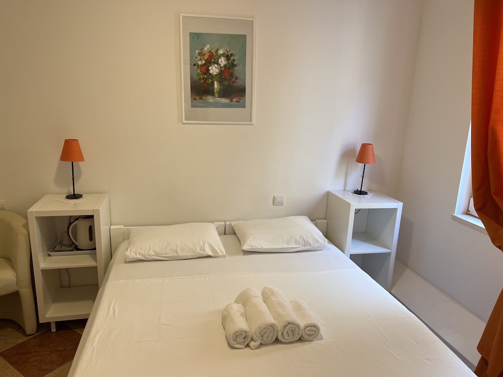 Apartments And Rooms Katija Egon 9/50