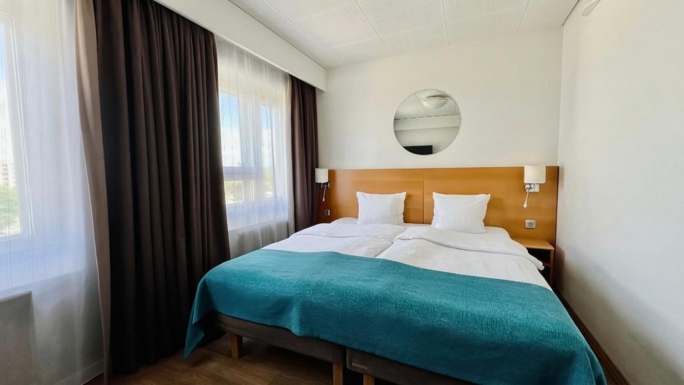 Room, Double Bed