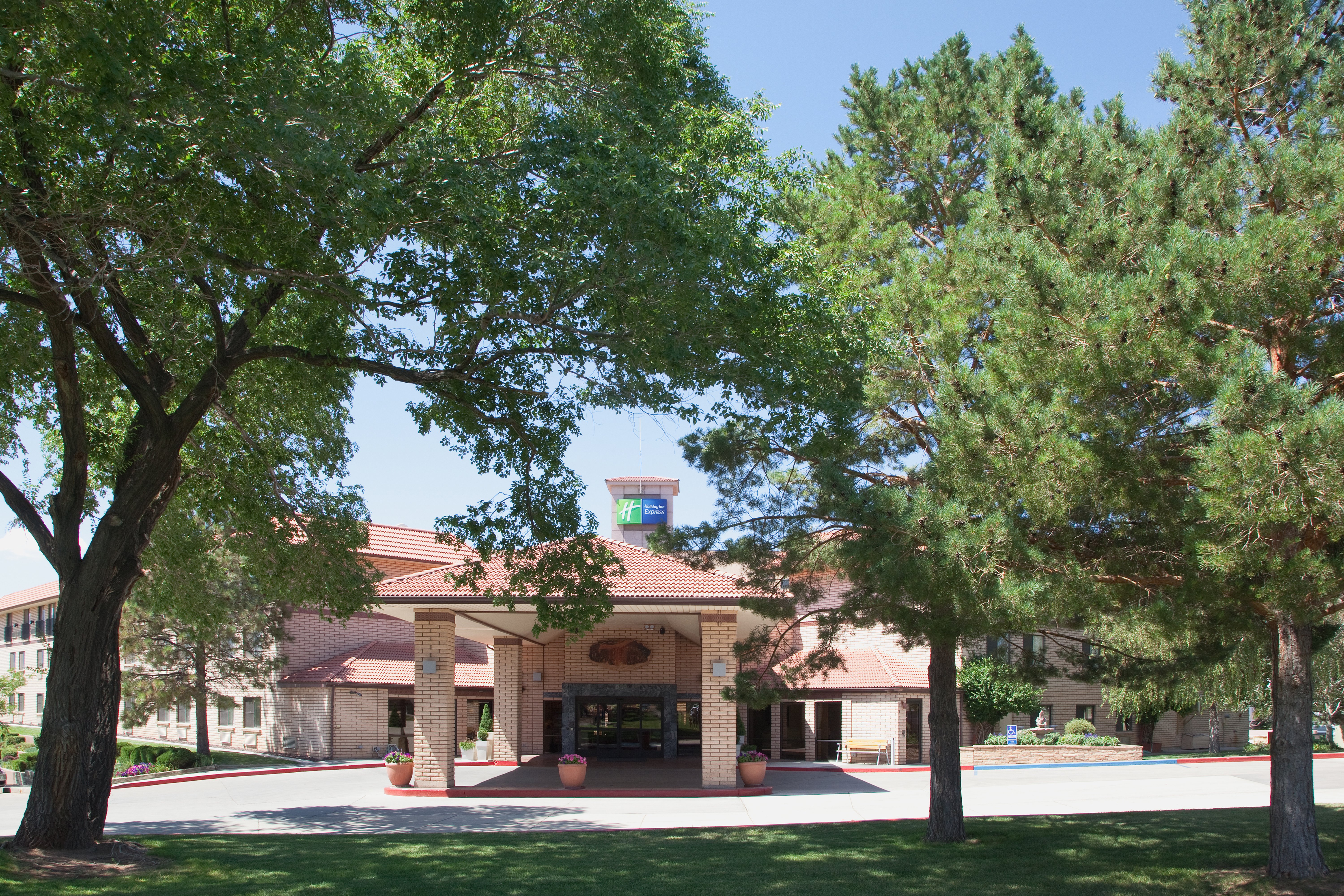 Holiday Inn Express Mesa Verde 7/28