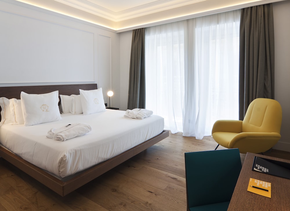 Hotel One Shot Reina Victoria 12/50