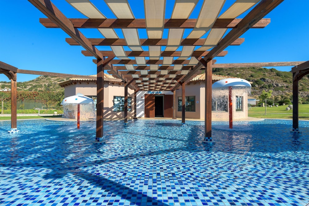 La Marquise Luxury Resort Complex 36/71