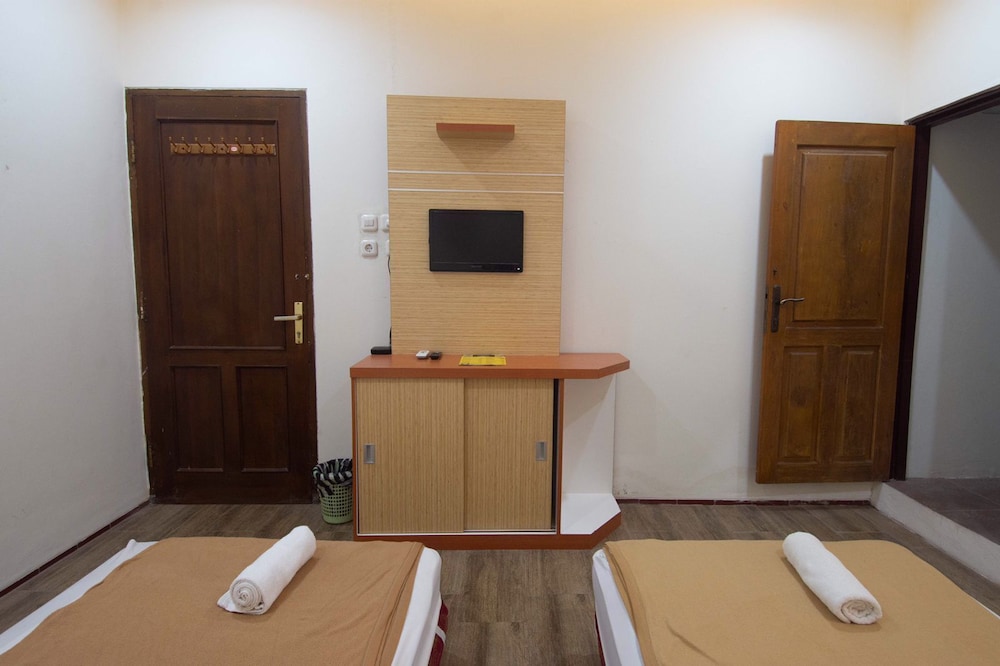 OYO 2240 Simpang Tujuh Residence 44/50