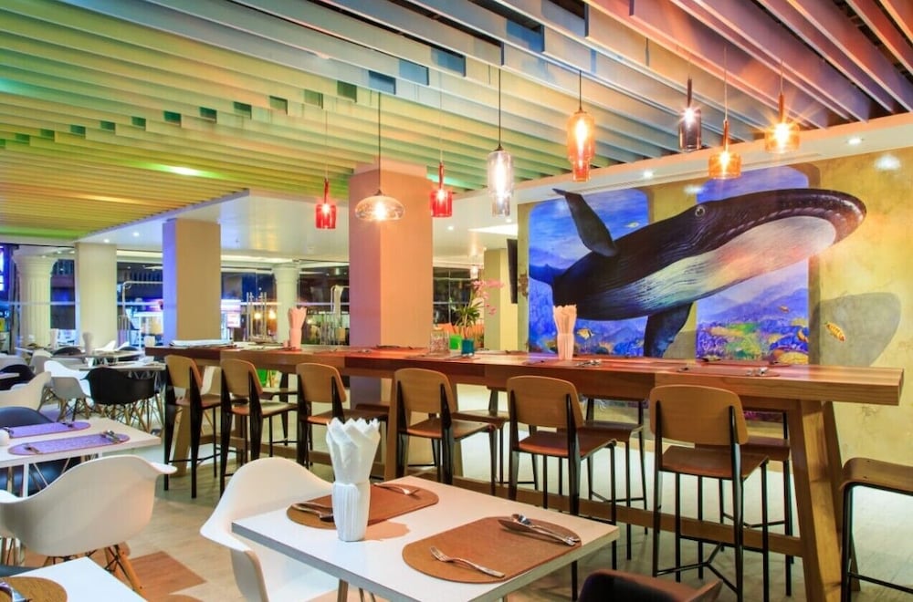 restaurant cafeteria