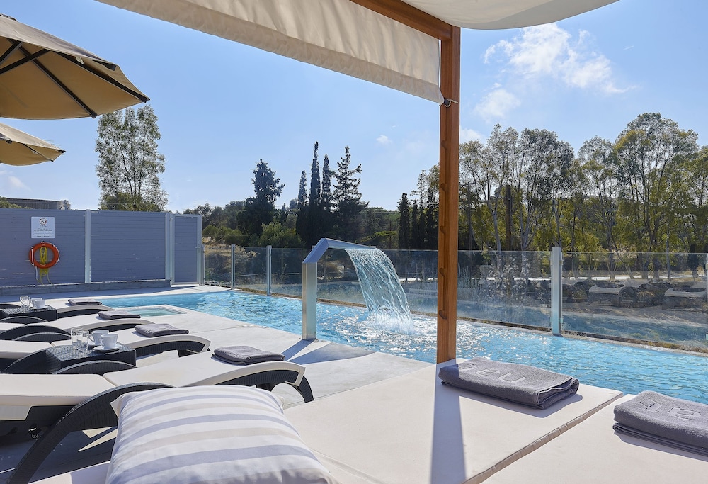 Kouros & Kori Villas 6/49