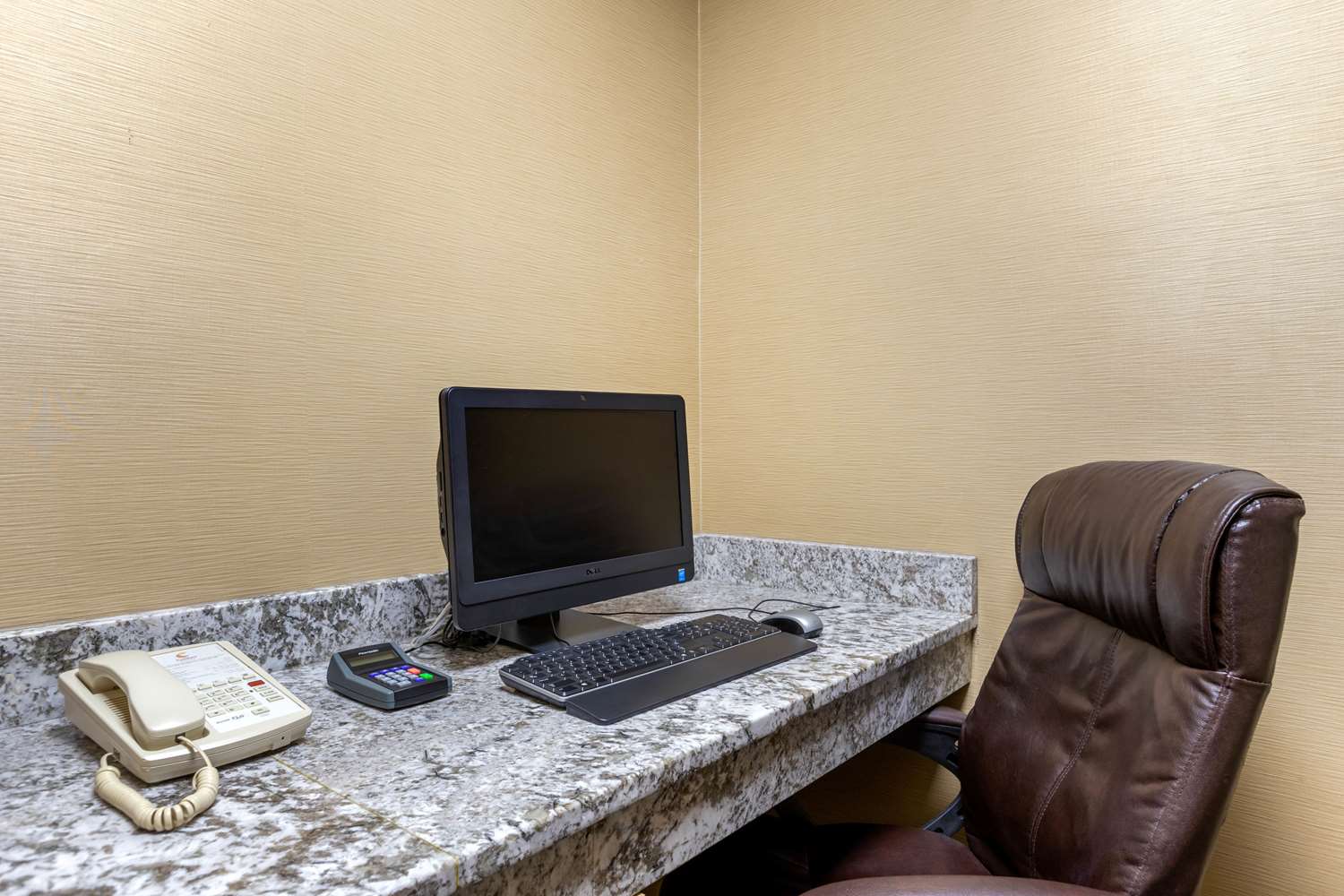 Comfort Suites Stevensville - St. Joseph 37/41