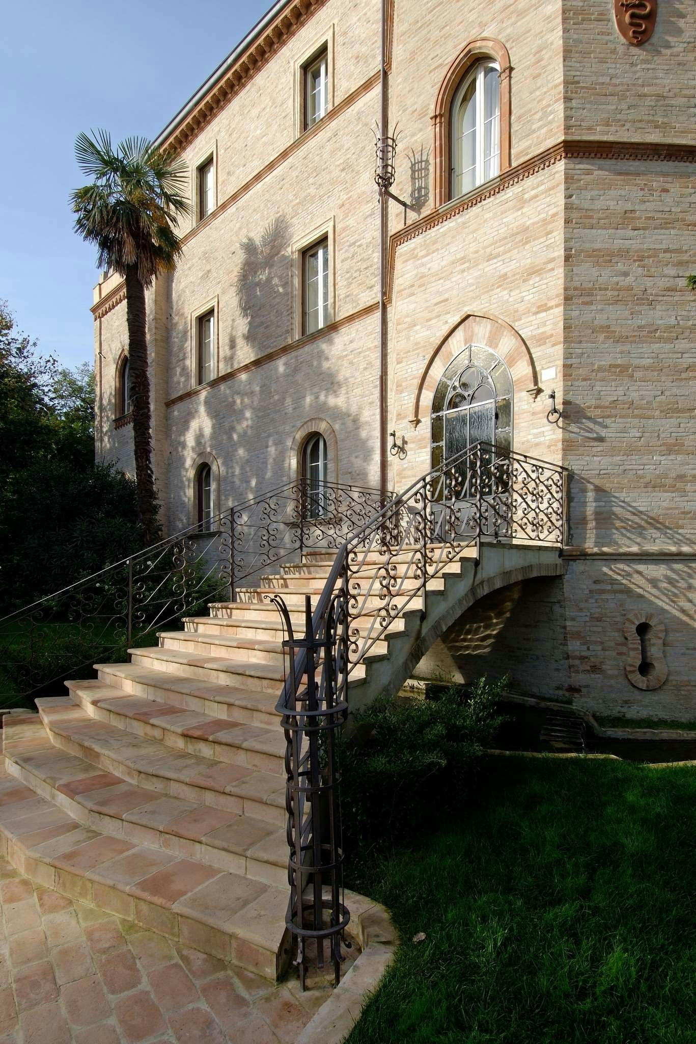 Castello Montegiove 15/16