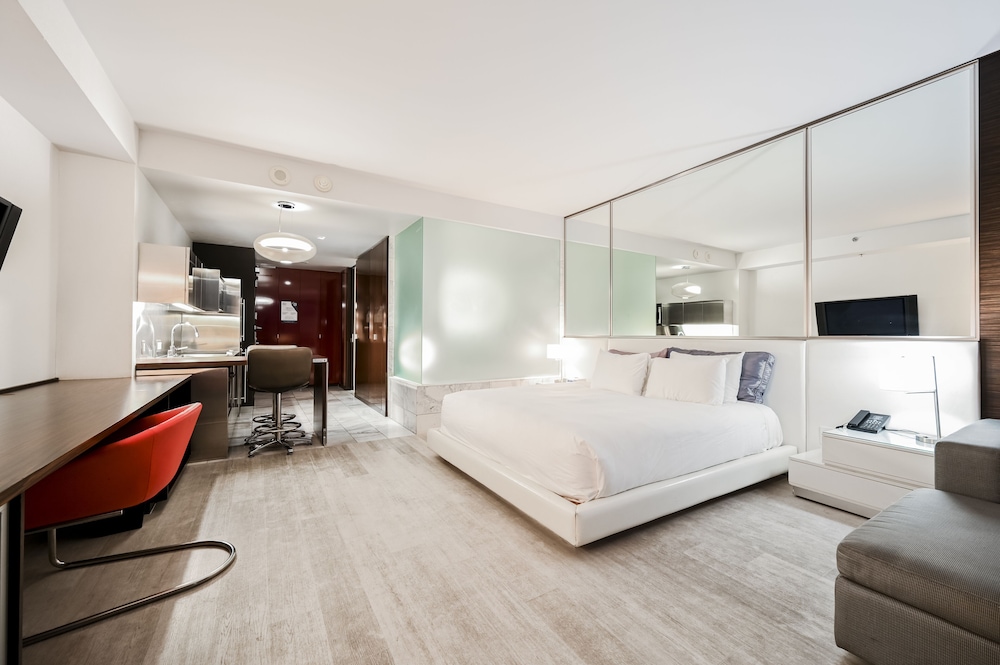 StripViewSuites at Palms Place 35/79