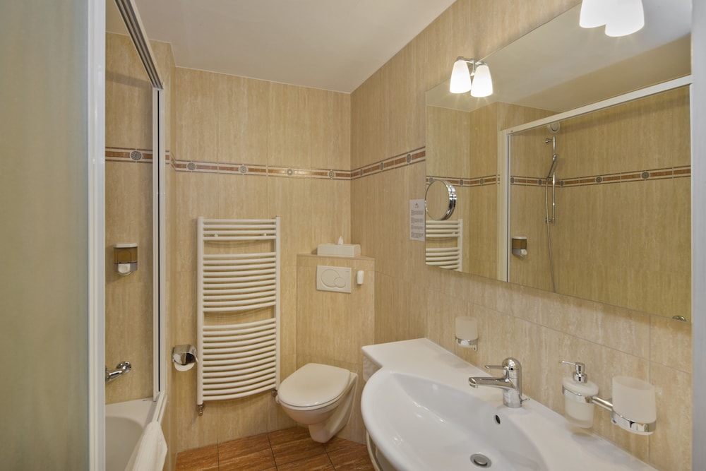 Hotel Antika 14/63