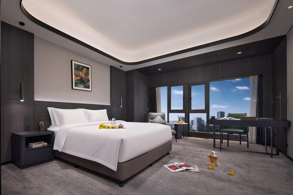 Mini, Deluxe, Executive, Double Bed