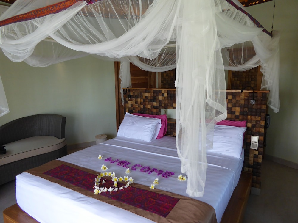 Puri Dajuma Beach Eco Resort & Spa 12/75