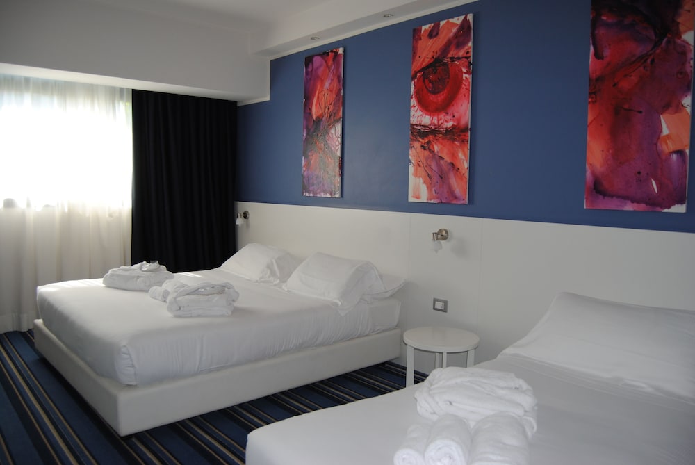 Neo Hotel 15/75