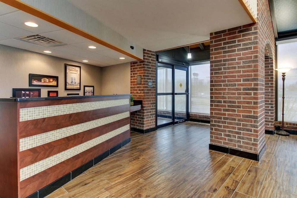 Drury Inn and Suites Poplar Bluff 4/48