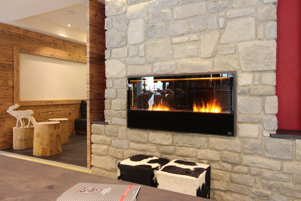 Lobby at Avenida Mountain Lodges Kaprun, KAPRUN